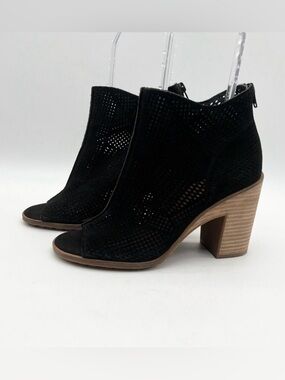 Lucky Brand Vacob Peep Toe Perforated Cut-out Booties Back Zip Black Size 9